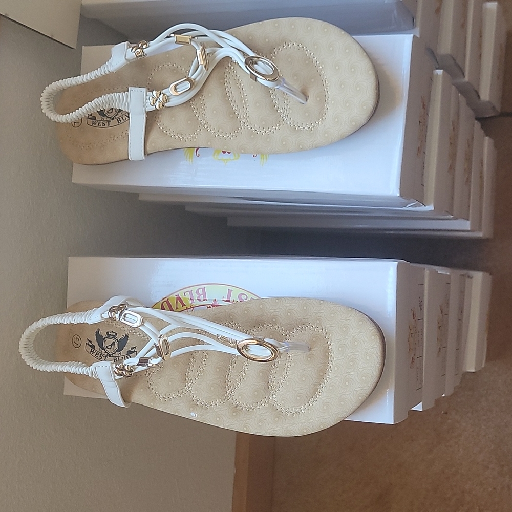NWT Gold accent sandals